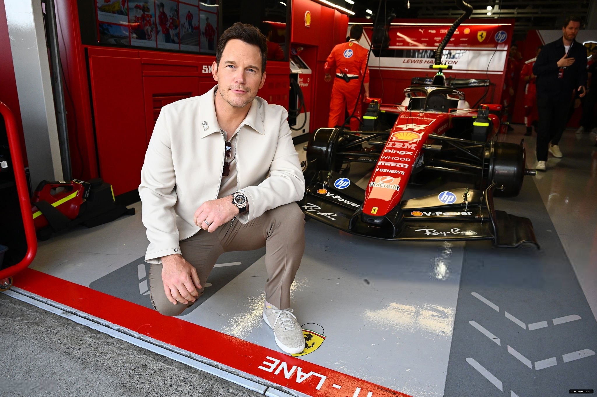 025.jpg